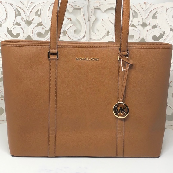 Michael Kors Handbags - NWT Michael kors Sady laptop bag luggage